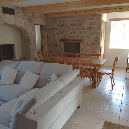 Holiday home La Maison Du Bonheur Jaujac